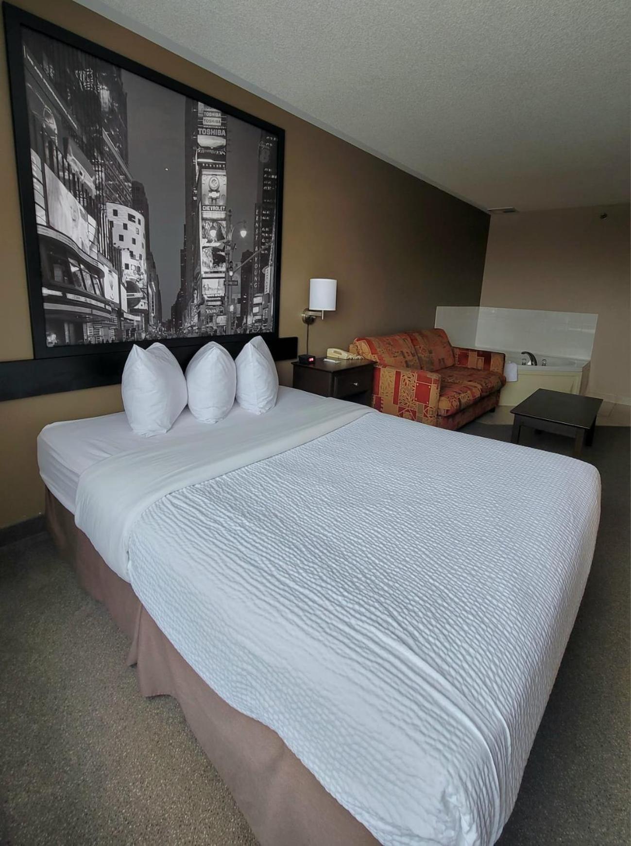 Super 8 By Wyndham Barrie South Hotell Exteriör bild
